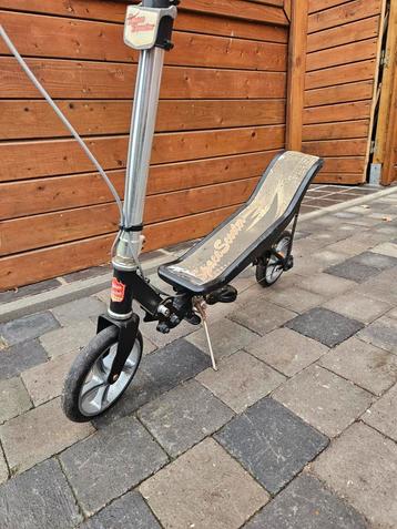 Step space scooter