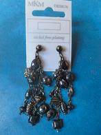 Boucles d'oreilles en forme de breloque (NOUVELLES), Bijoux, Sacs & Beauté, Boucles d'oreilles, Neuf, Enlèvement ou Envoi, Autres matériaux