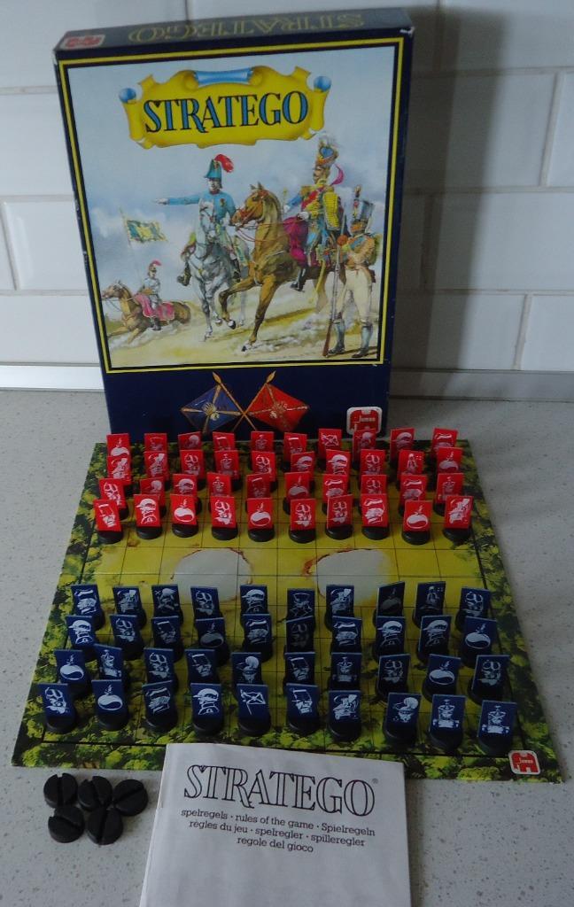 "Stratego" van Jumbo (nr.493) in prima staat., Hobby en Vrije tijd, Gezelschapsspellen | Bordspellen, Zo goed als nieuw, Een of twee spelers