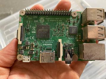 Groot DIY elektronicapakket – Raspberry Pi, sensoren, solar  beschikbaar voor biedingen