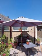 2 oude parasols en 1 parasolvoet, Ophalen, Gebruikt, Parasolvoet