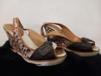 Dames schoenen Guess Maat 37 panter met sledehak, Kleding | Dames, Schoenen, Guess, Ophalen of Verzenden, Schoenen met lage hakken