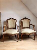 Twee antieke rococo-fauteuils in Lodewijk XV-stijl, Ophalen