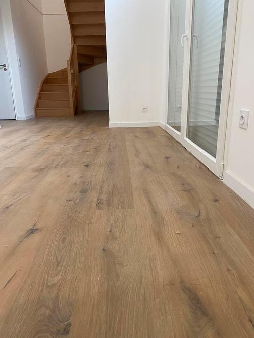 Vloerinstallateur - Snelle interventie - IsoDeco, Huis en Inrichting, Stoffering | Vloerbedekking, Zo goed als nieuw, Parket, Ophalen