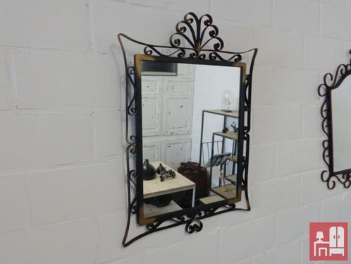 Spiegel in metalen frame, Huis en Inrichting, Woonaccessoires | Spiegels, Gebruikt, 50 tot 75 cm, Minder dan 100 cm, Rechthoekig