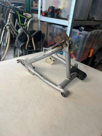 Honda crf70 achterbrug beschikbaar voor biedingen