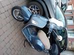 Vespa moto scooter, Fietsen en Brommers, Ophalen, Zo goed als nieuw, Vespa