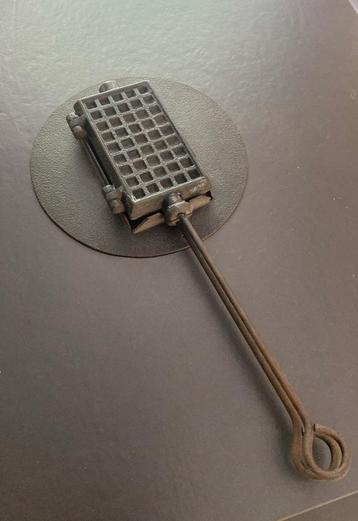 Antiek wafelijzer in goede staat, Enlèvement