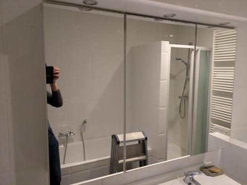 badkamermeubels met verlichting en 2 lavabo's, Huis en Inrichting, Badkamer | Badkamermeubels, Zo goed als nieuw, Wastafelkast