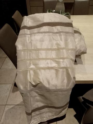 3 paar verduisterings gordijnen beschikbaar voor biedingen