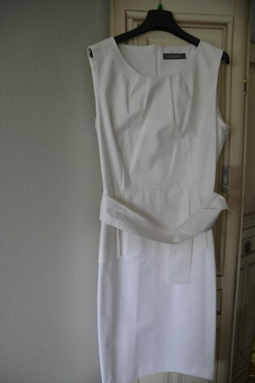 Kleed Sandro Ferrone  (NIEUW !), Kleding | Dames, Jurken, Nieuw, Maat 42/44 (L), Wit, Knielengte, Ophalen of Verzenden