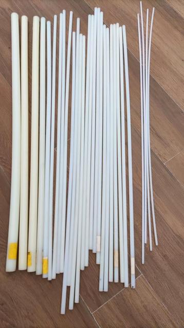 29 Stuks nylon staven met verschillende diameters. beschikbaar voor biedingen