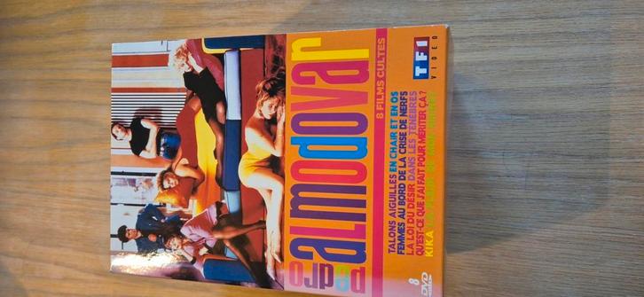 8 cult films van Almodovar in 1 box, Cd's en Dvd's, Dvd's | Drama, Zo goed als nieuw, Ophalen of Verzenden