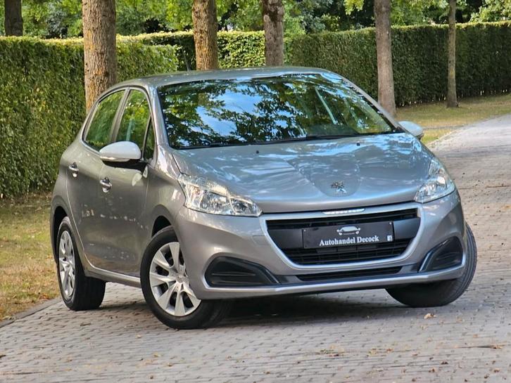 Peugeot 208 LIKE | ESSENCE | CLIMATISATION | BON ÉTAT, Autos, Peugeot, Entreprise, Achat, ABS, Airbags, Air conditionné, Conduite autonome