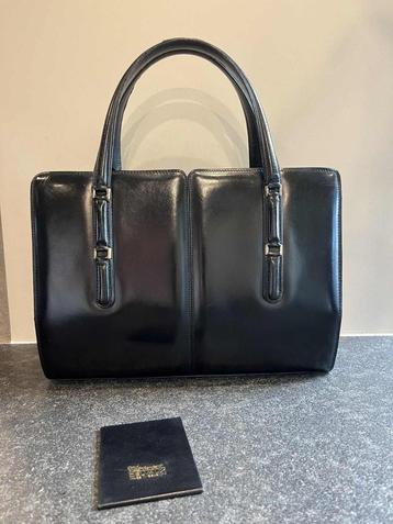 vintage Delvaux beschikbaar voor biedingen