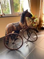 Antiek houten paard, Ophalen