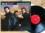 OMAR AND THE HOWLERS - Hard times in the land of plenty (LP), Verzenden, Zo goed als nieuw, 12 inch, Poprock