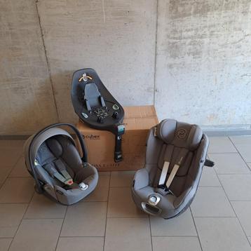 Cybex Sirona Z i-size basis + 2 autostoelen + hoes ukje beschikbaar voor biedingen