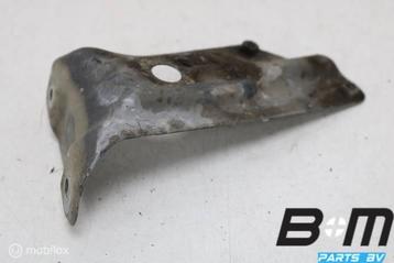 Spatscherm steun rechts VW Golf 5 5drs 1K6821136 beschikbaar voor biedingen