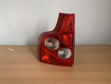 achterlicht links Volvo XC90 2002 tot 2007 rondjes beschikbaar voor biedingen
