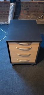 Ladenblok op wieltjes, Ophalen