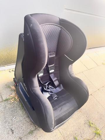 Autostoel in zeer goede staat 9-18kg. beschikbaar voor biedingen