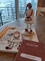 Figurines Tintin avec livre et passeport (voir détail prix), Collections, Enlèvement