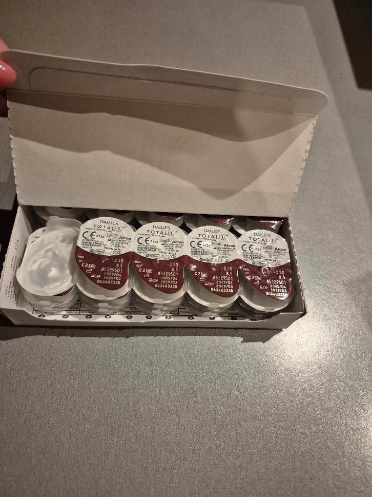 Daglenzen  Dailies Total 1 -5,00/-3,50 90 stuks, Handtassen en Accessoires, Uiterlijk | Gezichtsverzorging, Nieuw, Overige typen