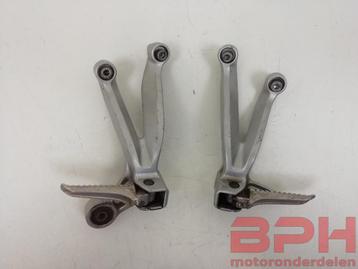 Duo voetsteunen Suzuki GSX-R 600 750 1000 K1 K2 K3 2001 t/m  beschikbaar voor biedingen