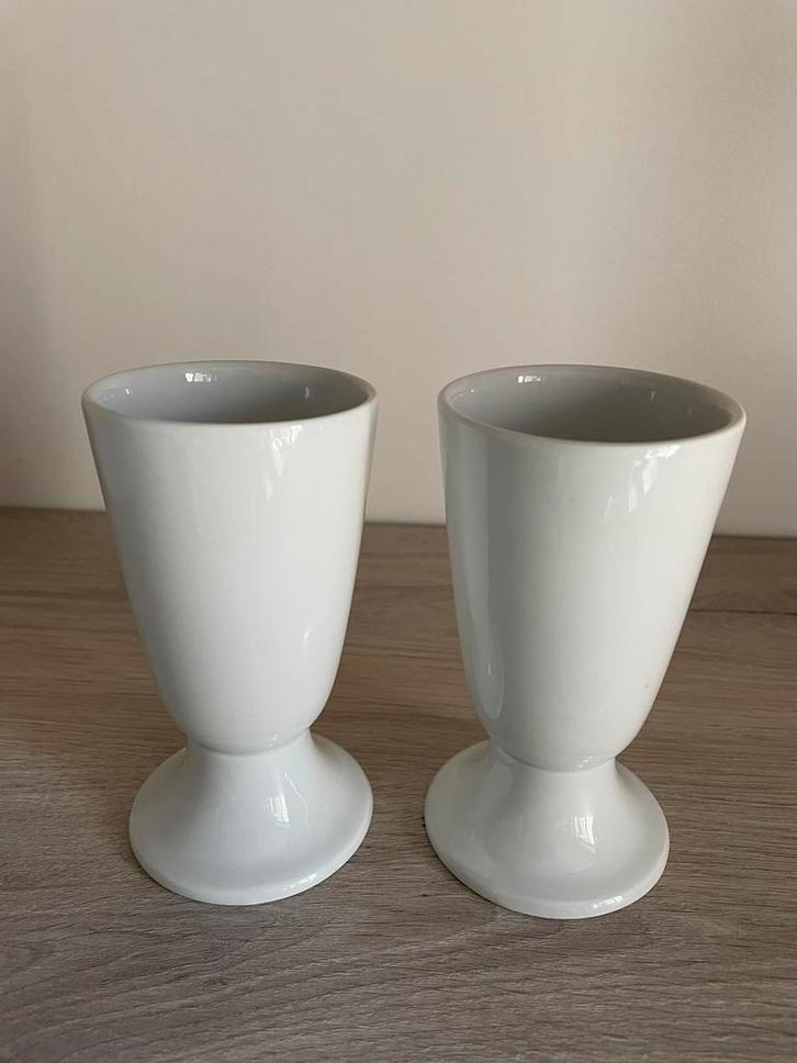 Paire de mazagrans anciens en porcelaine blanche, Antiquités & Art, Antiquités | Services (vaisselle) pièces, Enlèvement