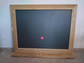 Magnetisch krijtbord met kader in steigerhout