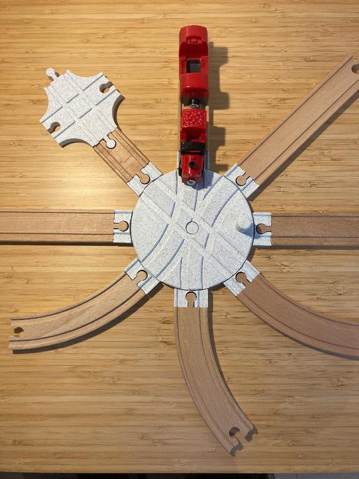 IKEA Lillabo 8-voudig draaiplateau, brio en andere., Kinderen en Baby's, Speelgoed | Racebanen, Nieuw, Onderdelen, Ophalen of Verzenden