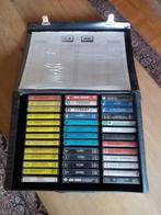 Lot de 47 cassettes audio diverses + valise de rangement., Cd's en Dvd's, Cassettebandjes, Overige genres, Ophalen of Verzenden