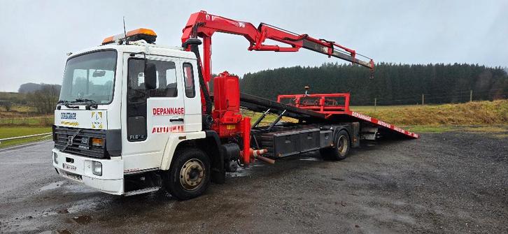 Volvo fl6, Auto's, Vrachtwagens, Particulier, Volvo, 2 deurs, Handgeschakeld, Wit, Overige bekleding, Ophalen