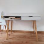 Bureau tafel of juwelen tafel. Wit ., Huis en Inrichting, Bureaus, Ophalen, Zo goed als nieuw
