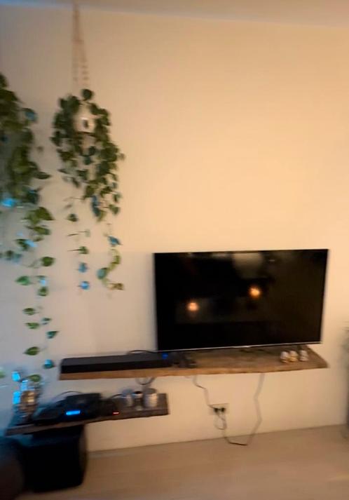 Twee massieve houten planken – ideaal als tv-meubel, Huis en Inrichting, Kasten | Wandmeubels, Gebruikt, Ophalen