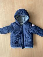 Veste chaud Benetton 6 mois (68), Ophalen, Truitje of Vestje, Zo goed als nieuw, Benetton