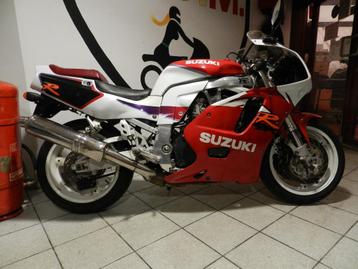 suzuki gsxr 750