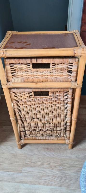 Petit meuble en osier, Enlèvement, Utilisé