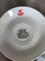 Bordjes en kopjes van le Pelican rouge, Ophalen, Zo goed als nieuw
