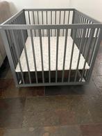 Houten babypark - grijs, Kinderen en Baby's, Ophalen, Gebruikt, Rechthoekig, In hoogte verstelbaar