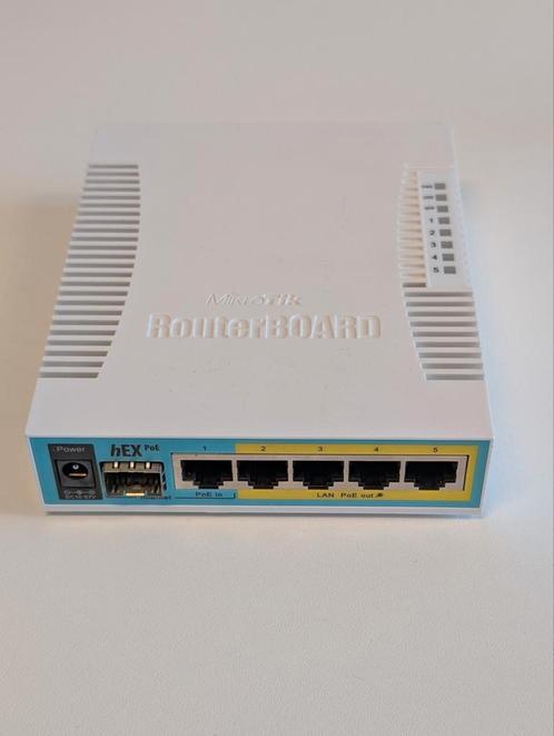 MikroTik hEX PoE RB960PGS gigabit, Computers en Software, Routers en Modems, Gebruikt, Router, Ophalen of Verzenden