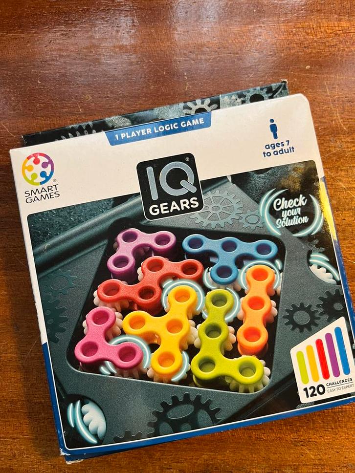 Smartgame IQ Gears, Hobby en Vrije tijd, Gezelschapsspellen | Overige, Zo goed als nieuw, Ophalen
