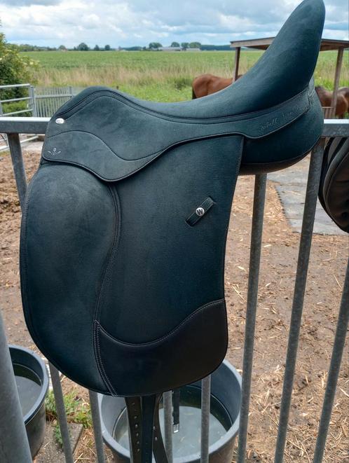 Icon Isabel Werth, Wintec Wide, Wow panels,headpl,springzad, Dieren en Toebehoren, Paarden en Pony's | Zadels, Zo goed als nieuw