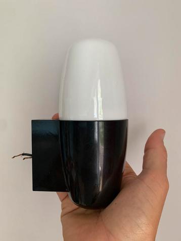 Vintage Philips bakelieten wandlamp uit de jaren 60 en 70 beschikbaar voor biedingen