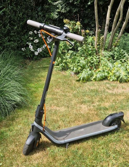 Elektrische step Ninebot segway e2 plus, Fietsen en Brommers, Steps, Zo goed als nieuw, Elektrische step (E-scooter), Ophalen
