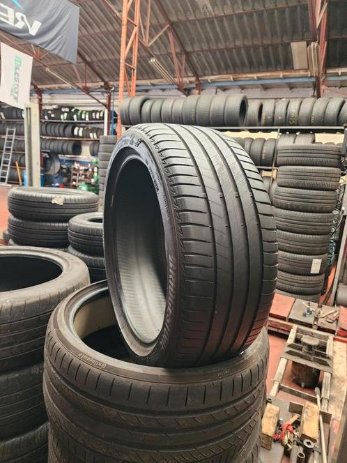 245/40R19 BRIDGESTONE Topkwaliteit met montage en balancerin, Auto-onderdelen, Besturing, Gebruikt, Ophalen