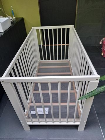 Babybed beschikbaar voor biedingen