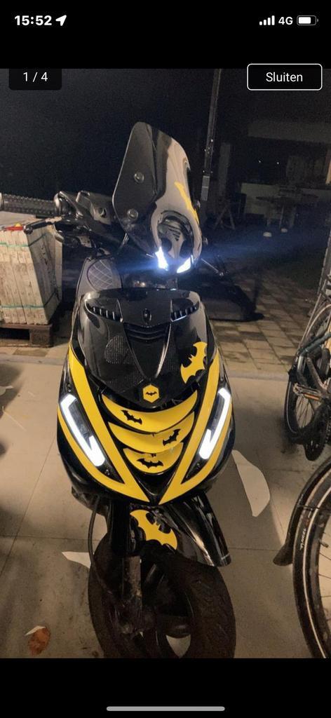 Piaggio zip 4takt carb, Fietsen en Brommers, Scooters | Piaggio, Zo goed als nieuw, Zip, Ophalen