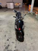 Vespa sprint s 2023, Fietsen en Brommers, Ophalen, Zo goed als nieuw, Benzine, 50 cc